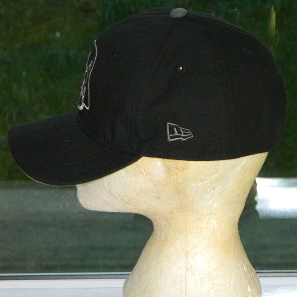 3 for/ $30 Disney Star Wars Youth Dark Vader Baseball Cap Hat New Era Unisex - Picture 5 of 9